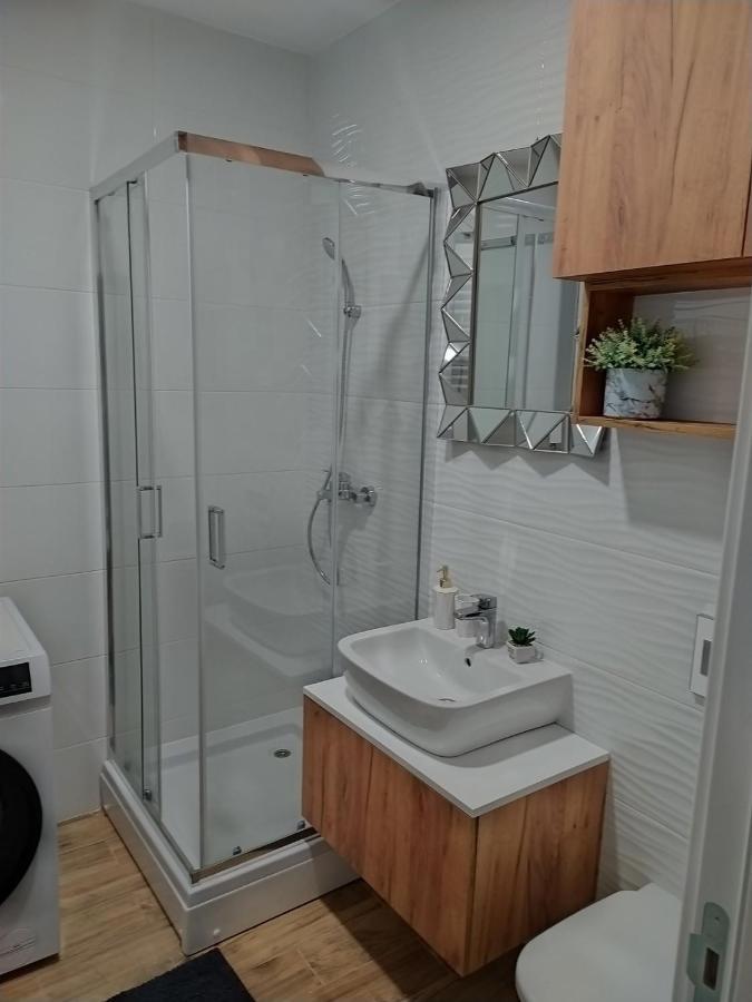 Apartman Milla Lux Нови-Сад Экстерьер фото